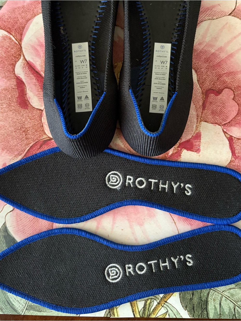 Rothy's The Point Black Solid Pointed Toe Slip On Flats Size 7 - Picture 9 of 10